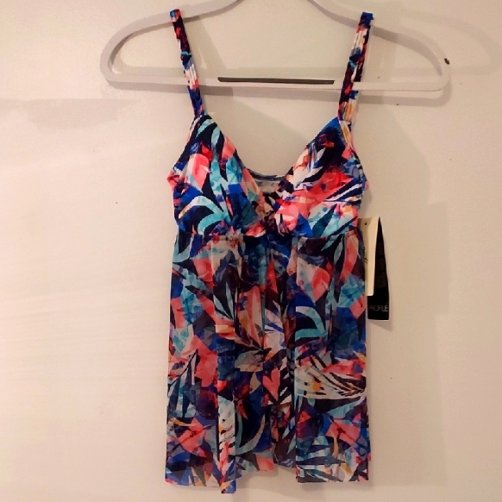 Nordstrom Red and Blue Fitted Bathing,Suit,Top No Bottom SIZE 6